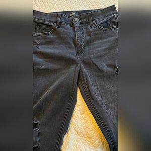 Lularoe distressed black ⚫️ jeans size 30